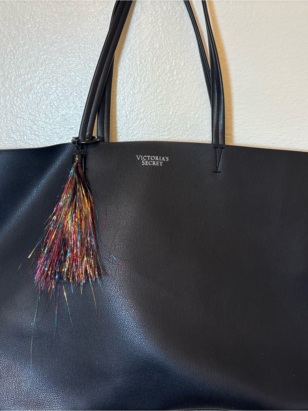Victoria's Secret Black Leather-Look Large Tote - Picture 5 of 6